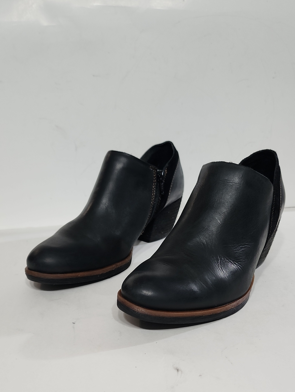 Korks by Kork Ease Raynor Leather Suede Ankle Booties Shooties Side Zip Size 6.5